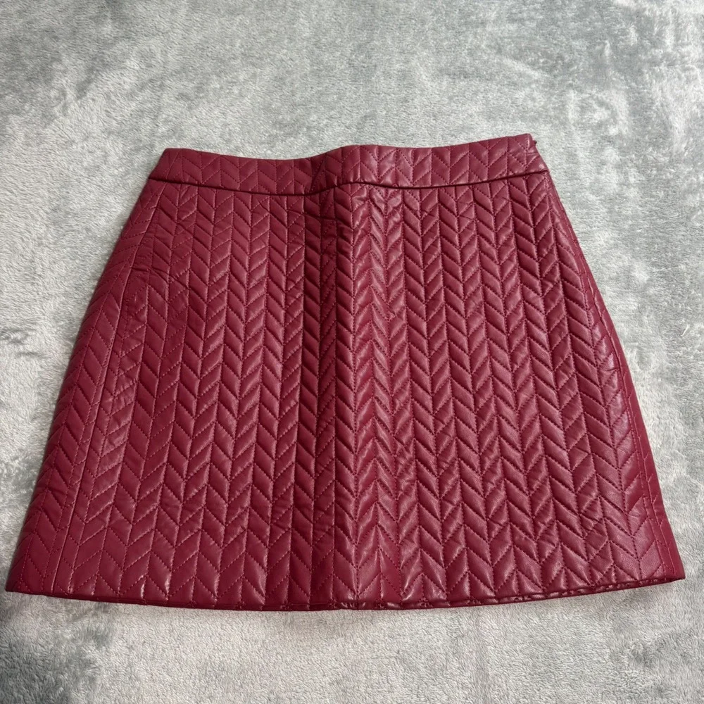 NEW Commense Burgundy Quilted Faux Leather Mini Skirt Chevron Wine Red Small